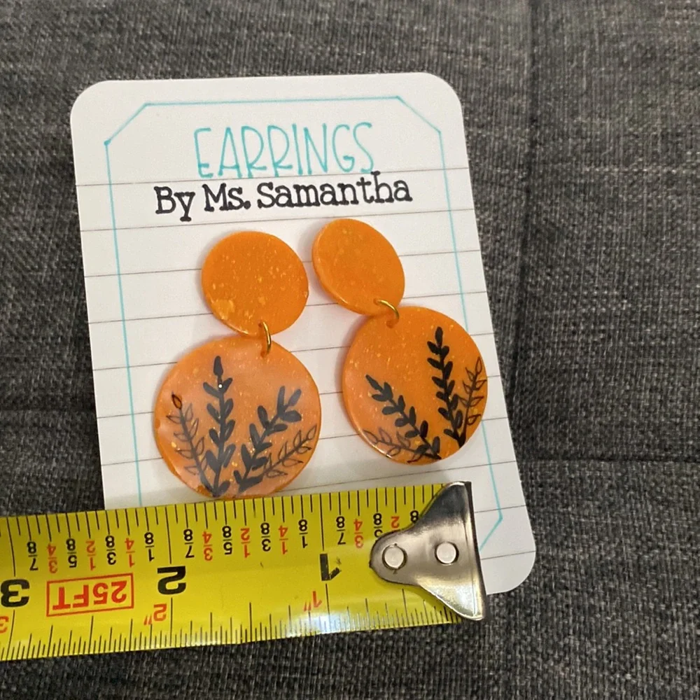 Clay Earrings - Picture 6 of 6